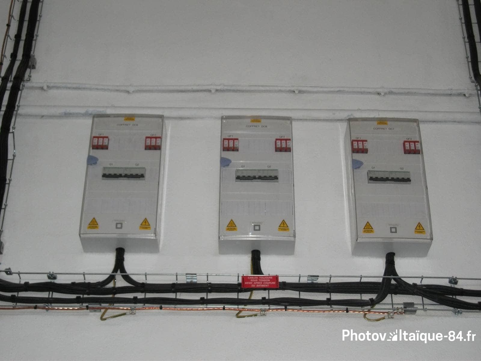 Installation disjoncteur solaire toiture à Carpentras