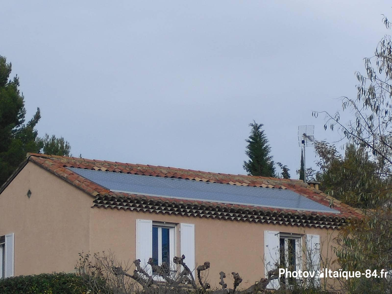 Autoconsommation solaire toiture maison à Velleron